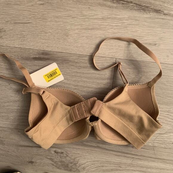 B.Tempt'd by Wacoal Bra Size 32B NWT - Picture 2 of 4